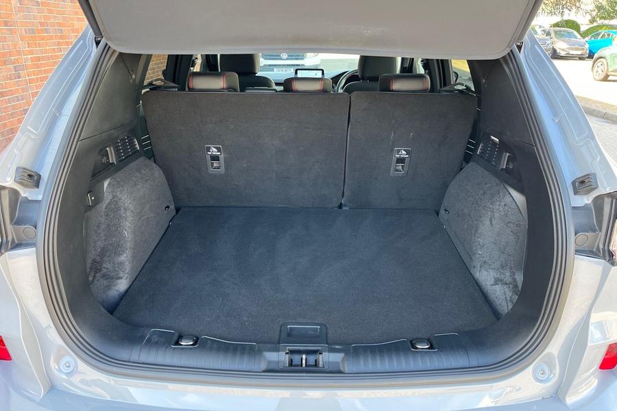 Ford KUGA Photo autoimg-bbe63c5a162a3eaa193c785cd60f2be3e7e93def.jpg