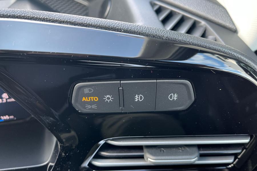 Ford TRANSIT CONNECT Photo autoimg-bbe75ff9e978a8e7c1406927b1d7a07fc0ca2a29.jpg