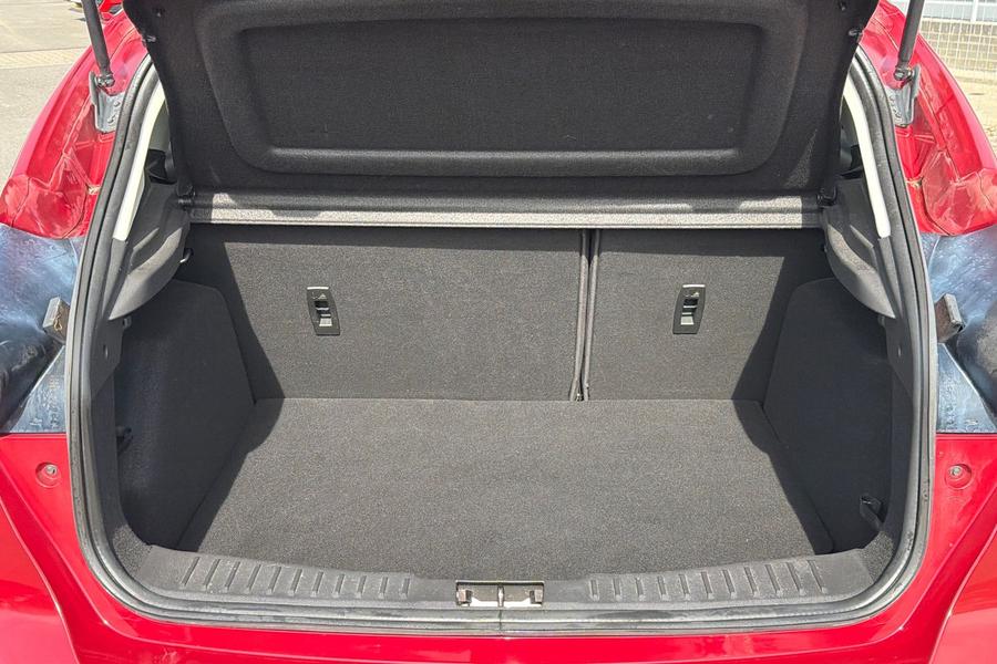 Ford FOCUS Photo autoimg-bbed8d7601f16cfc02e9da565ba234e16c62aa43.jpg