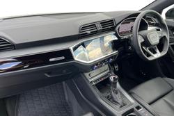 Audi Q3 Photo 2