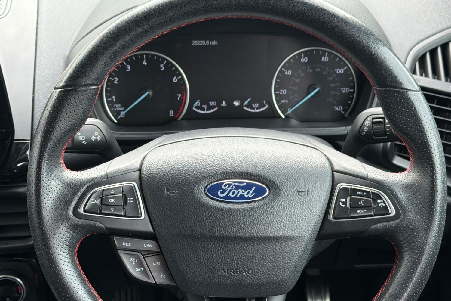 Ford ECOSPORT Photo 11