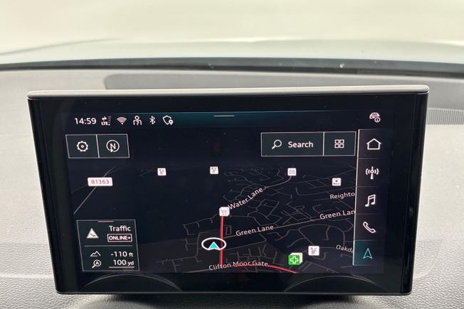 Audi Q2 Photo 14