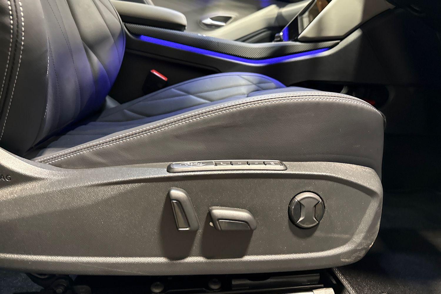 Ford Explorer Photo 29