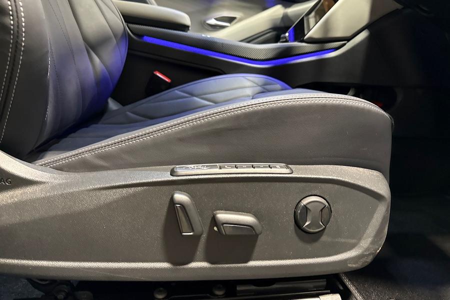 Ford Explorer Photo autoimg-bbfb30f8c94950d0b75d62b01517c23c8deaaae5.jpg