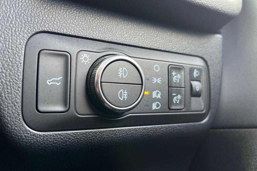 Ford Kuga Photo autoimg-bbfd5d0753e9870c4864ca0d87c52e576f366996.jpg