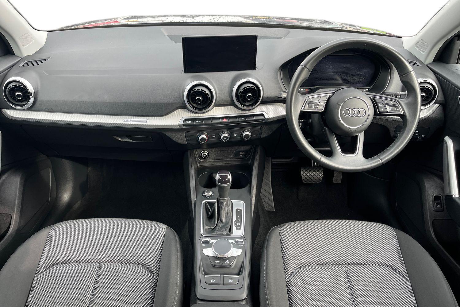 Audi Q2 Photo 9