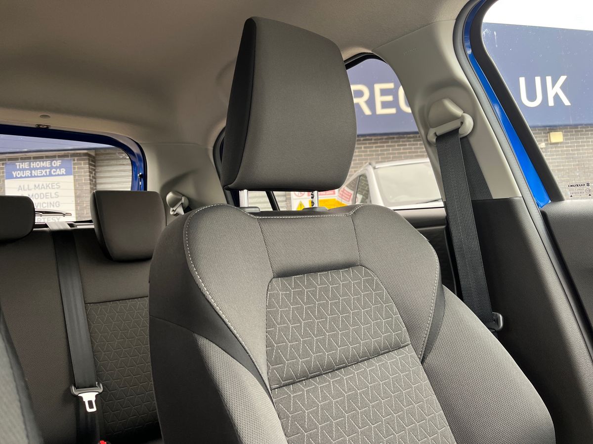 Suzuki Swift Photo 40