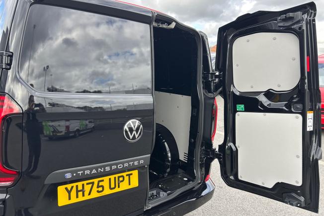 Volkswagen e-Transporter Photo 27