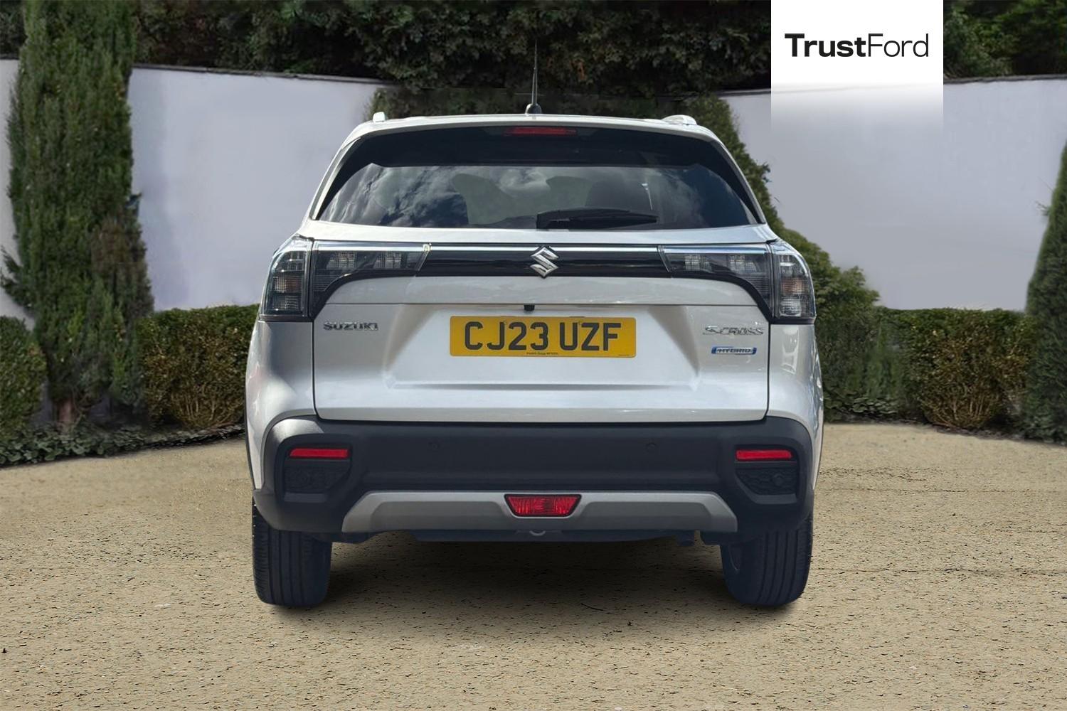 Suzuki S-Cross Photo 6