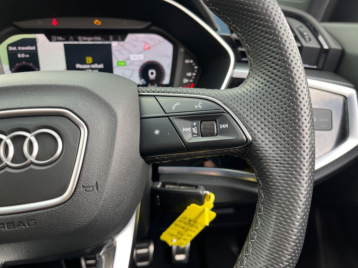 Audi Q3 Photo 15