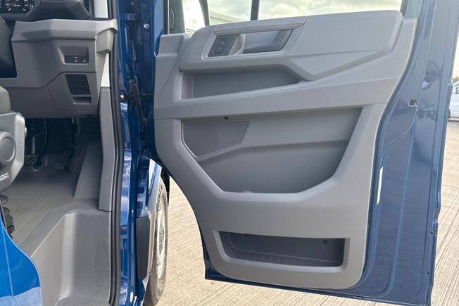 VOLKSWAGEN Crafter Photo 34