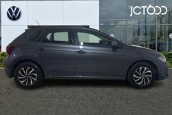 VOLKSWAGEN Polo Photo 4