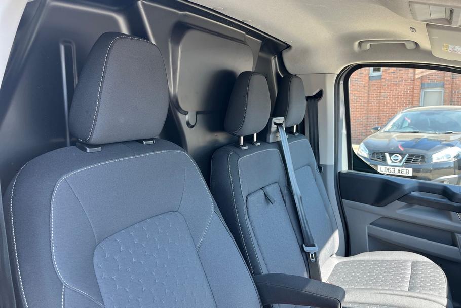 Used Ford TRANSIT CUSTOM WN75AVD 25