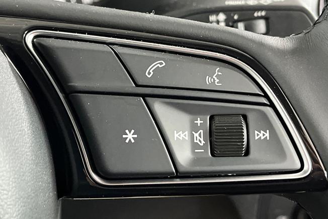 AUDI Q2 Photo 17