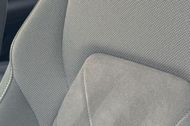 VOLKSWAGEN Golf Photo 48