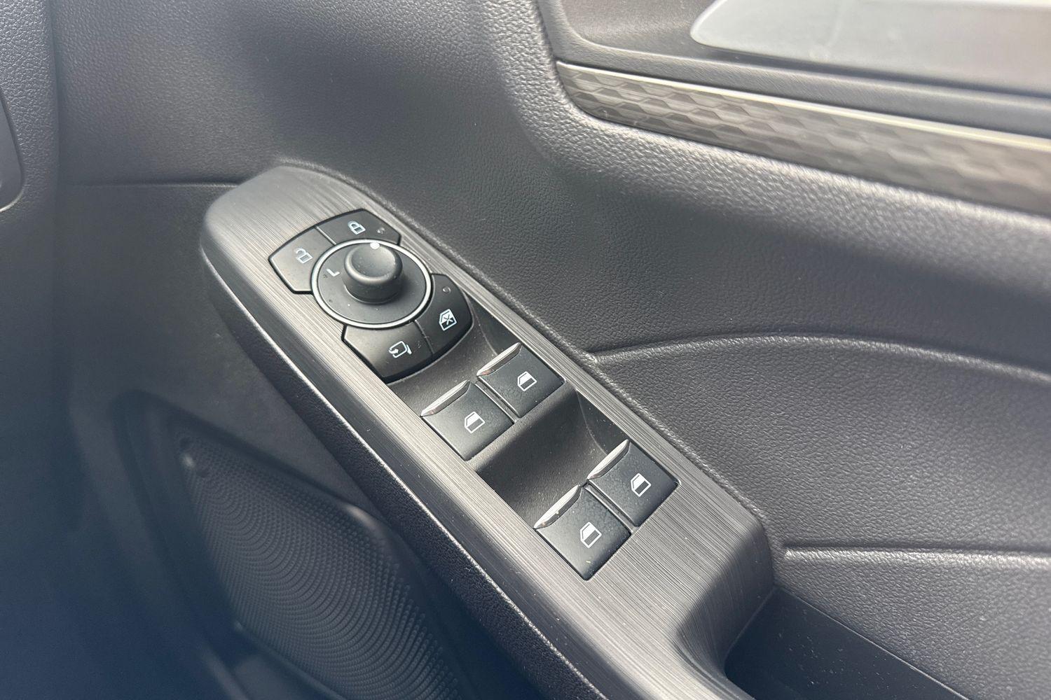 Ford KUGA Photo 15