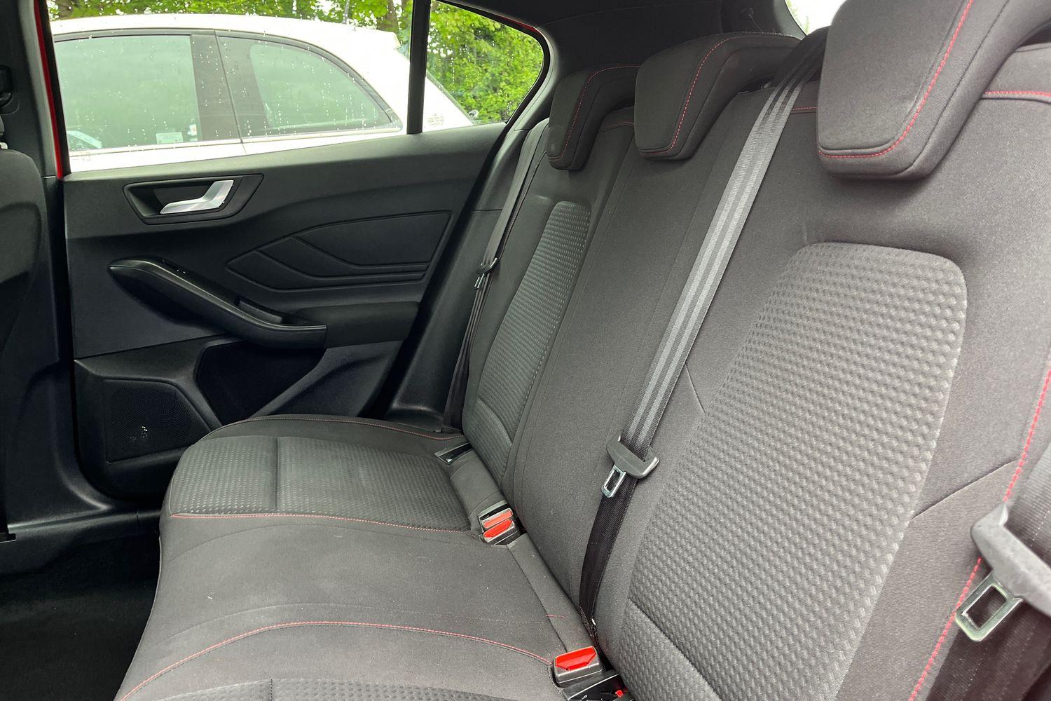 Ford FOCUS Photo 19