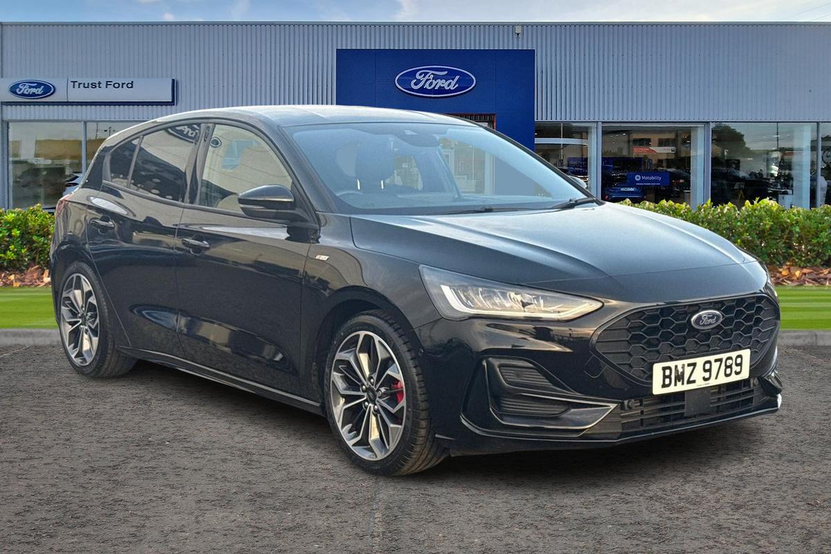 Ford Focus listing photo