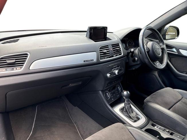 Audi Q3 Photo 2