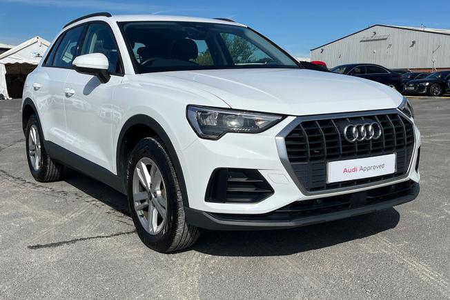 Audi Q3 Photo 22