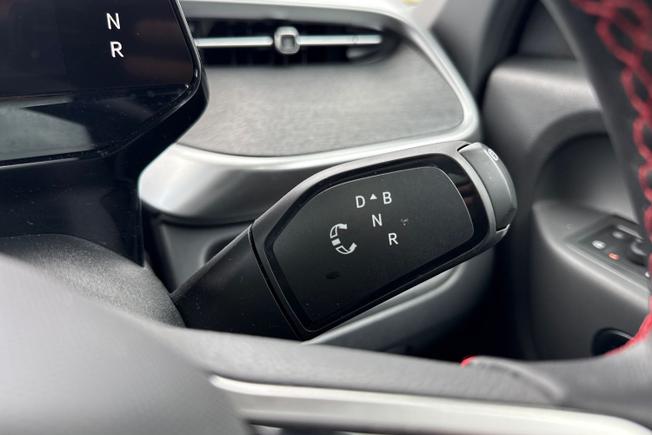 VOLKSWAGEN Id. Buzz Photo 42