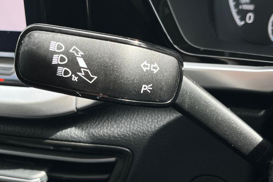 Ford TOURNEO CONNECT Photo autoimg-bc37cafe859c11c9e586457e4ad62001893a7005.jpg