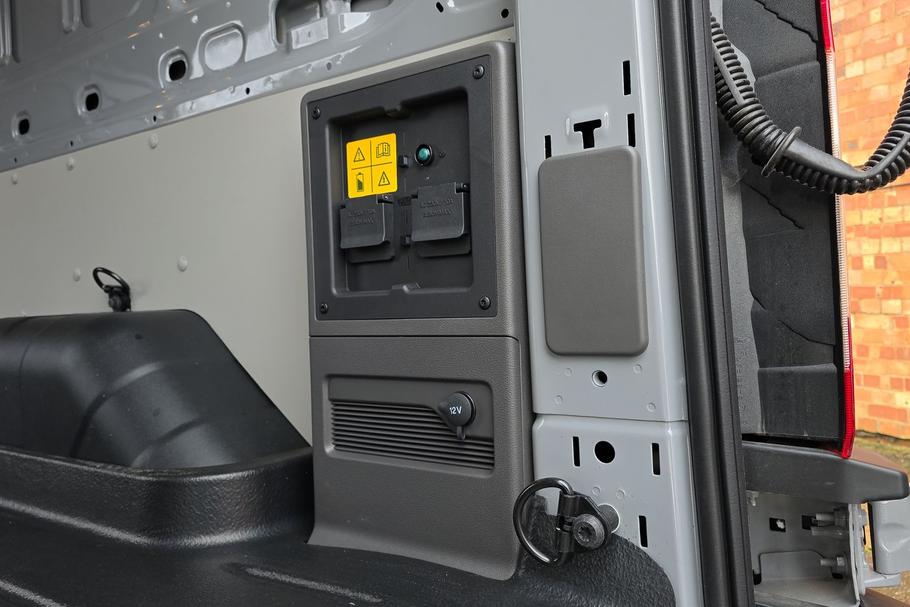 Used FORD TRANSIT LS75OOG 17