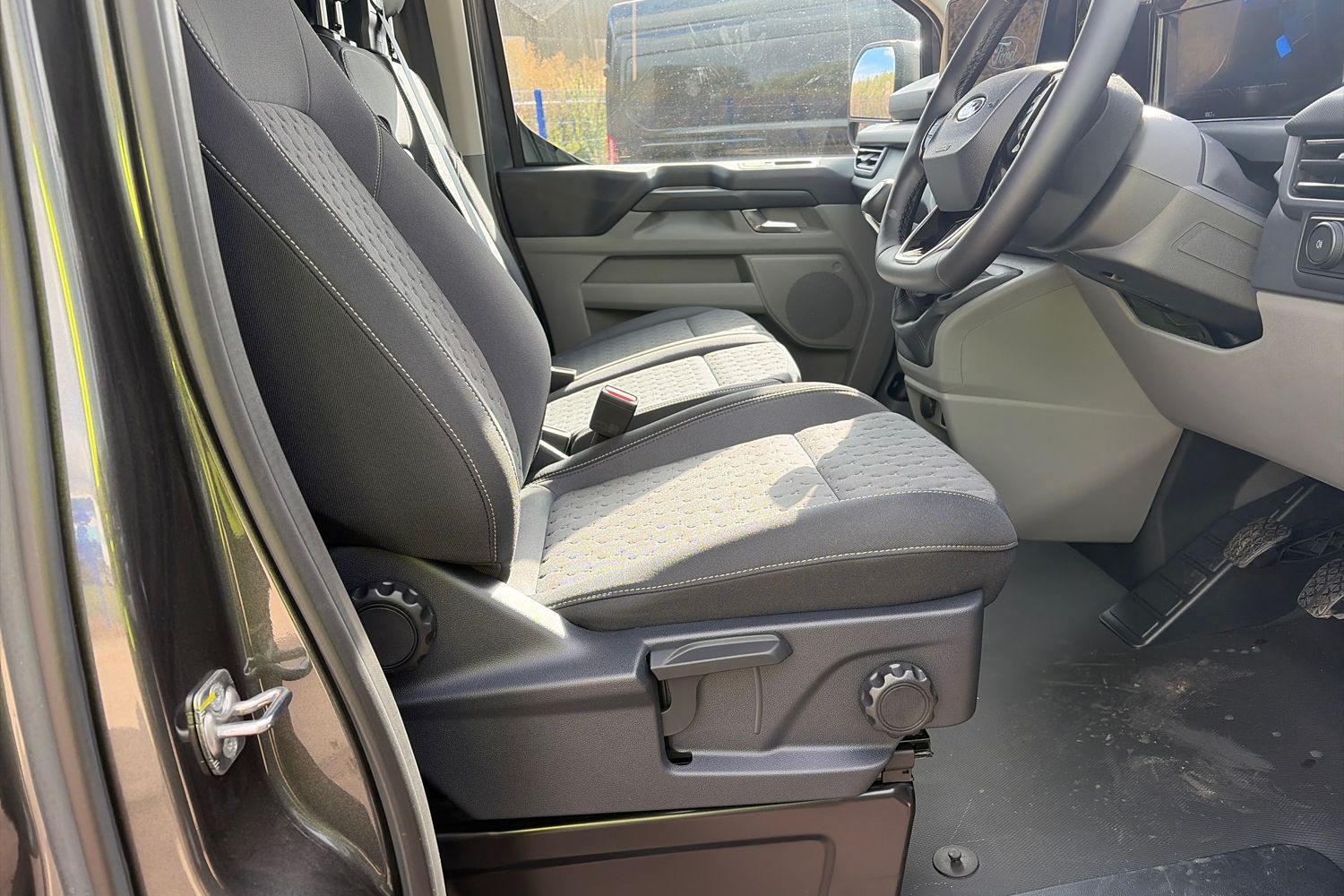 Ford TRANSIT CUSTOM Photo 10