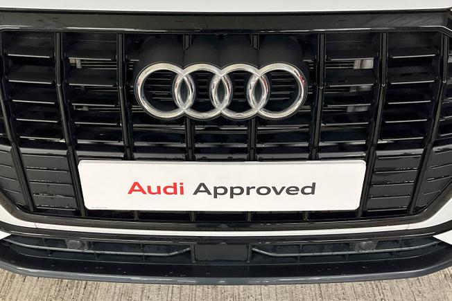 AUDI Q3 Photo 40