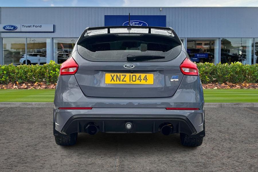 Ford FOCUS RS Photo autoimg-bc45def1051f3028bbdbaff9e27a1c746f0ddf74.jpg