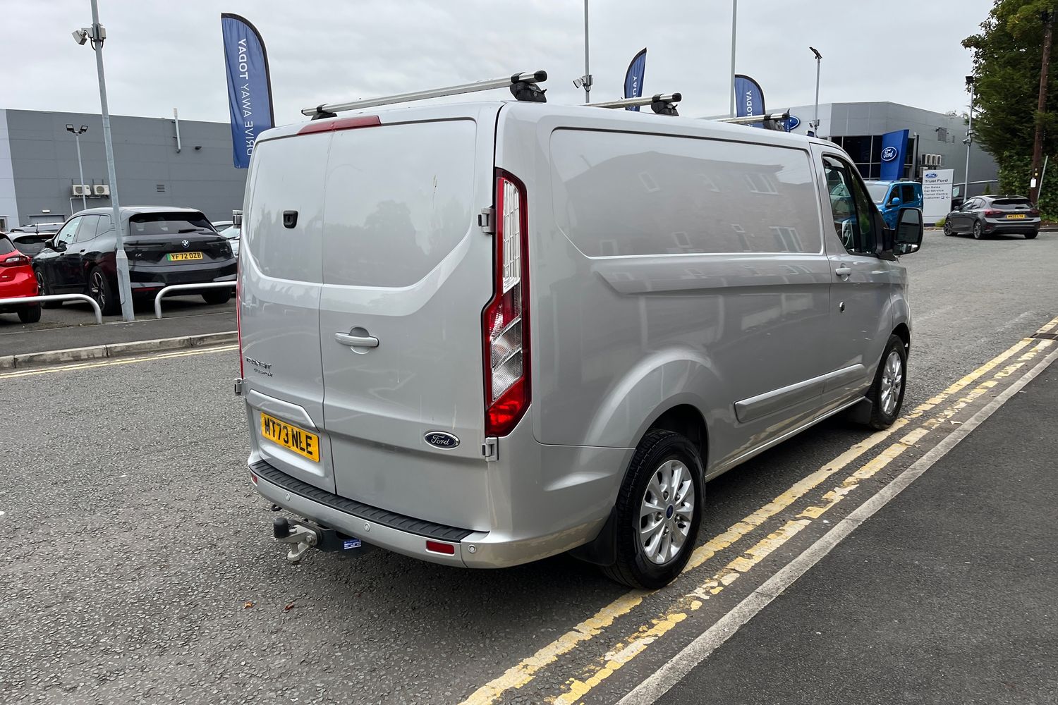 Ford TRANSIT CUSTOM Photo 26