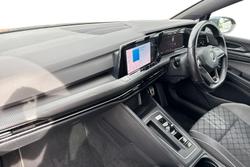 VOLKSWAGEN Golf Photo 2