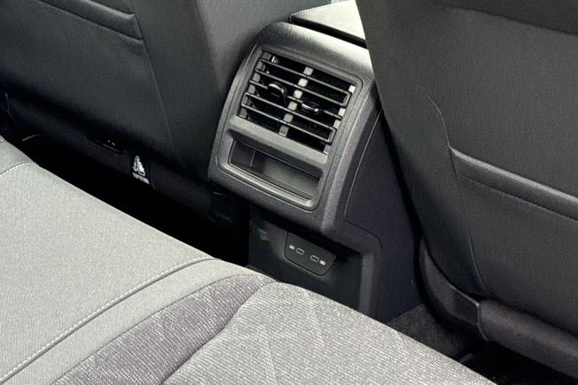 Volkswagen Golf Photo 39