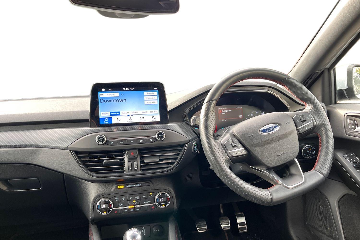 Ford FOCUS Photo 9