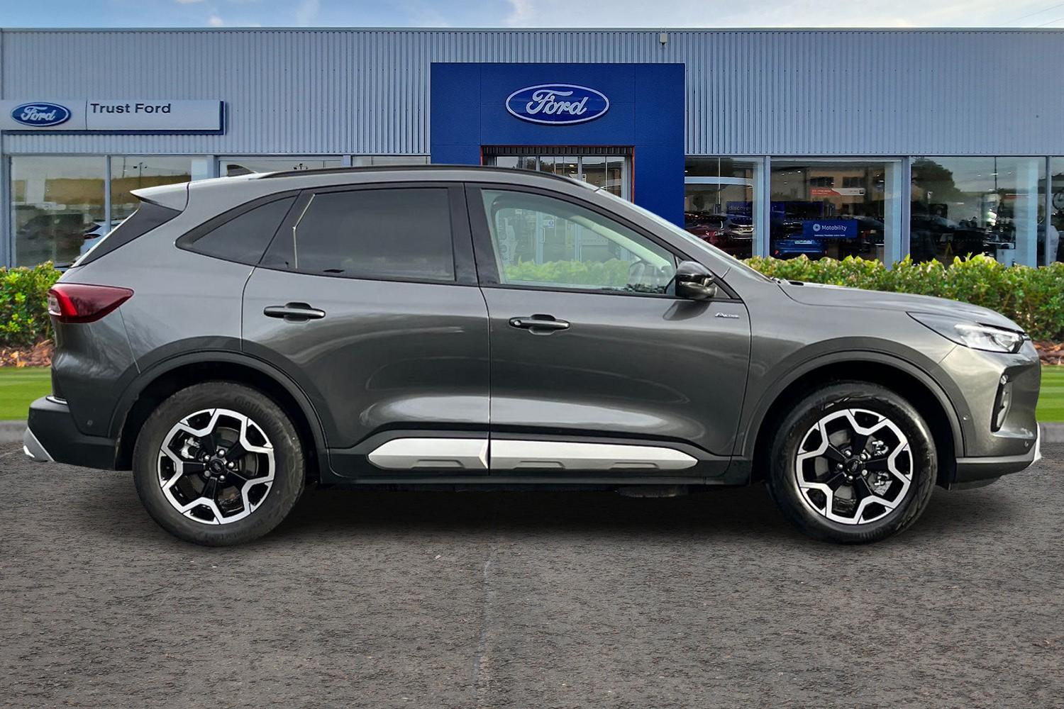 Ford KUGA Photo 2