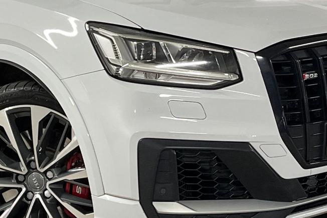 AUDI SQ2 Photo 19