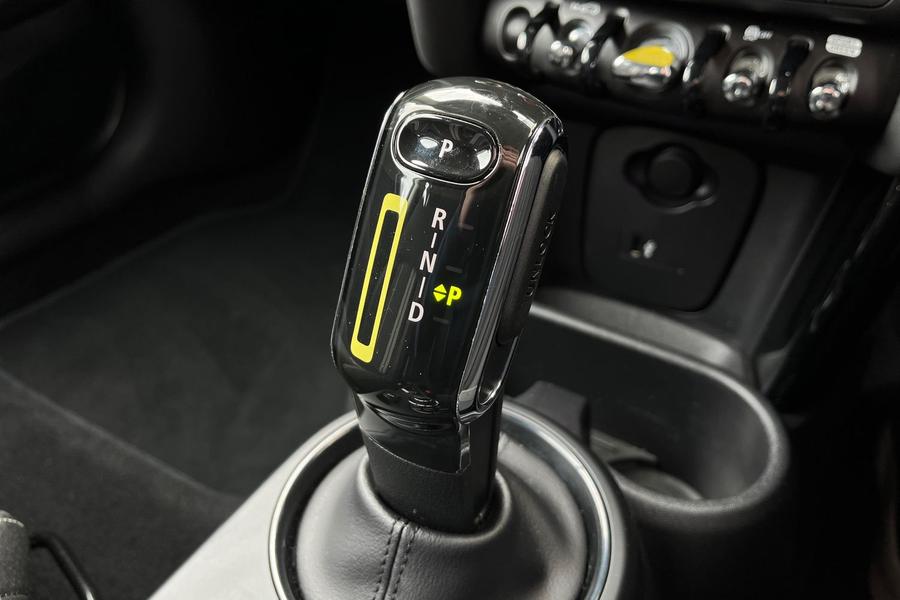 MINI Electric Hatch Photo autoimg-bc63d1e1edf86ba8b4a96ac58391db6d46974558.jpg