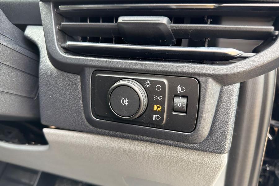Ford E-TRANSIT CUSTOM Photo autoimg-bc646e5d3fb22599eb094bbc7406586e2dff9207.jpg