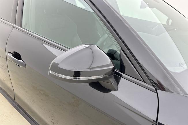AUDI A4 Photo 20