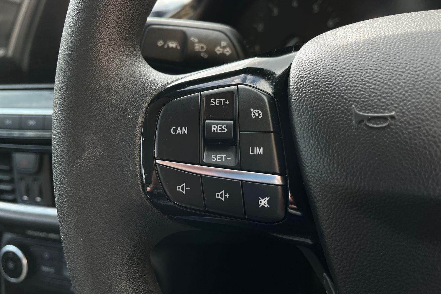 Ford FIESTA Photo 25