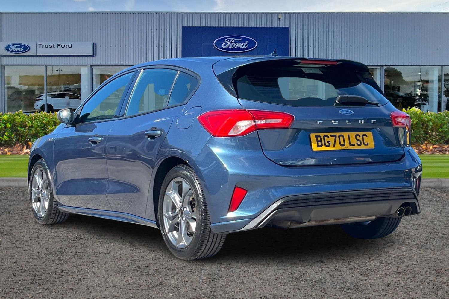 Ford Focus Photo 1