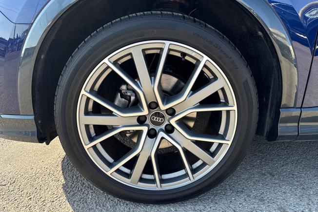 AUDI Q3 Photo 47
