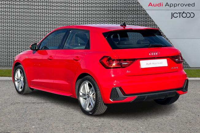 AUDI A1 Photo 3