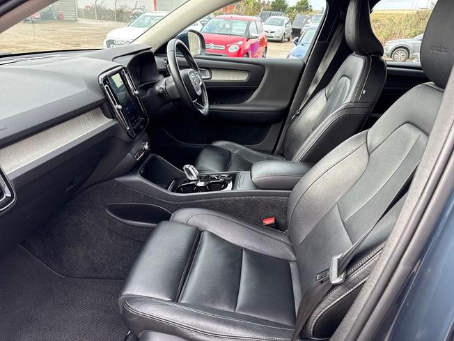 VOLVO XC40 Photo 27