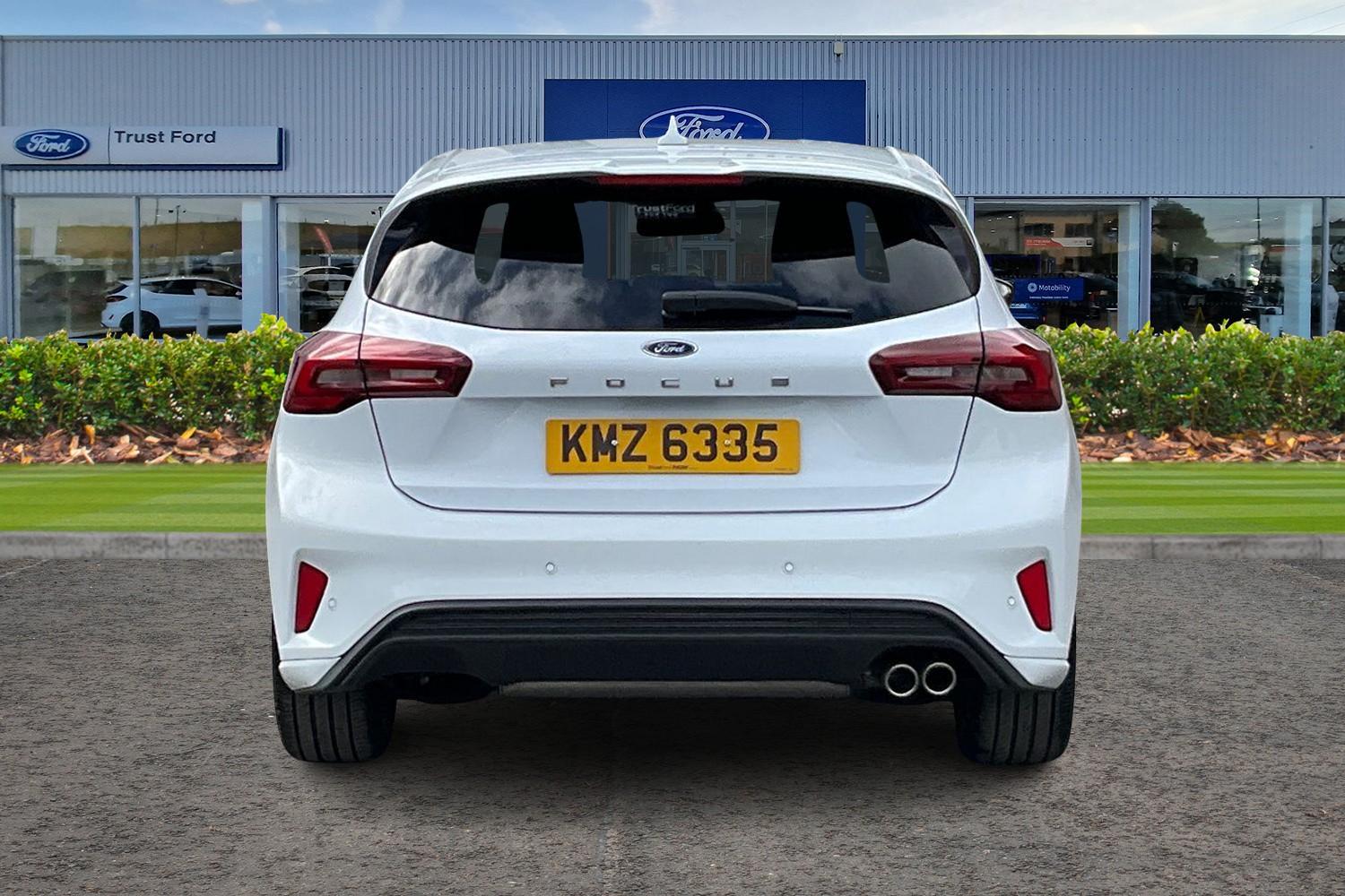 Ford Focus Photo 6
