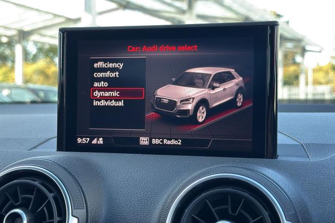 AUDI Q2 Photo 33