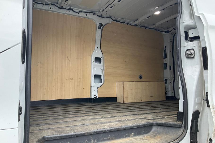 Used FORD TRANSIT CUSTOM BX74STZ 4