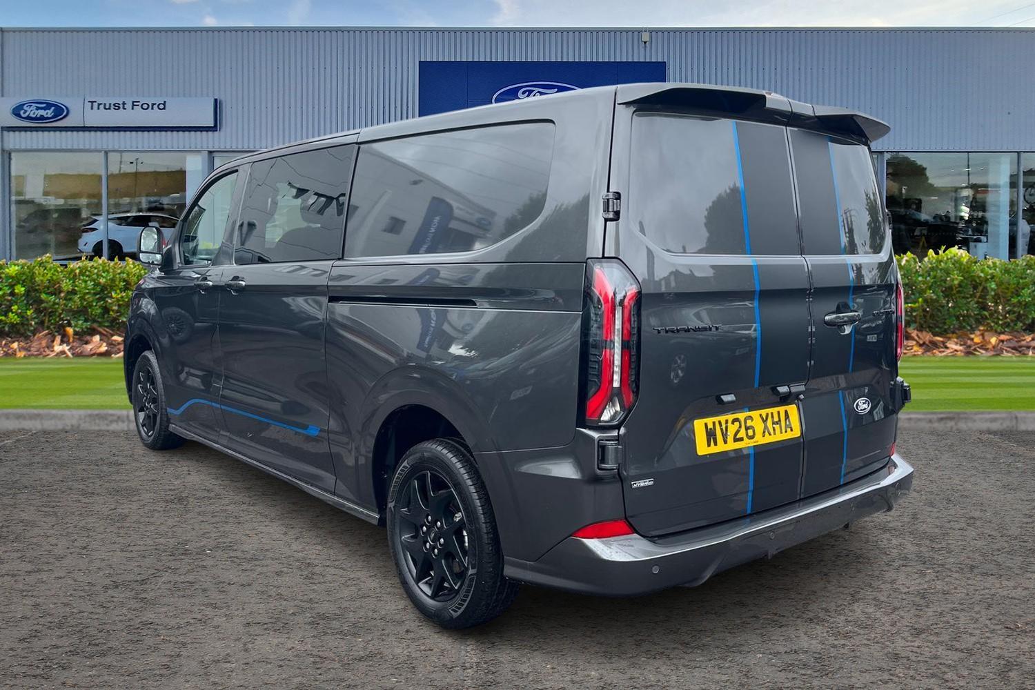 Ford TRANSIT CUSTOM Photo 1