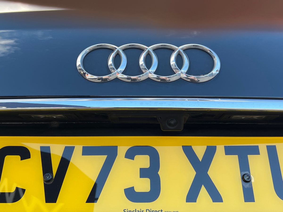 Audi A6 Saloon Photo 21