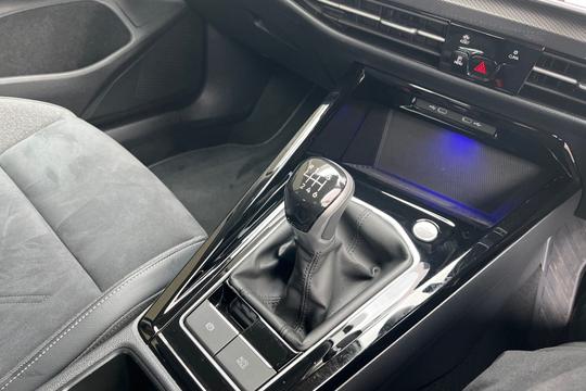 Volkswagen Golf Photo autoimg-bc7e63aec6db2da900a82defb2318b2ddb2279a7.jpg